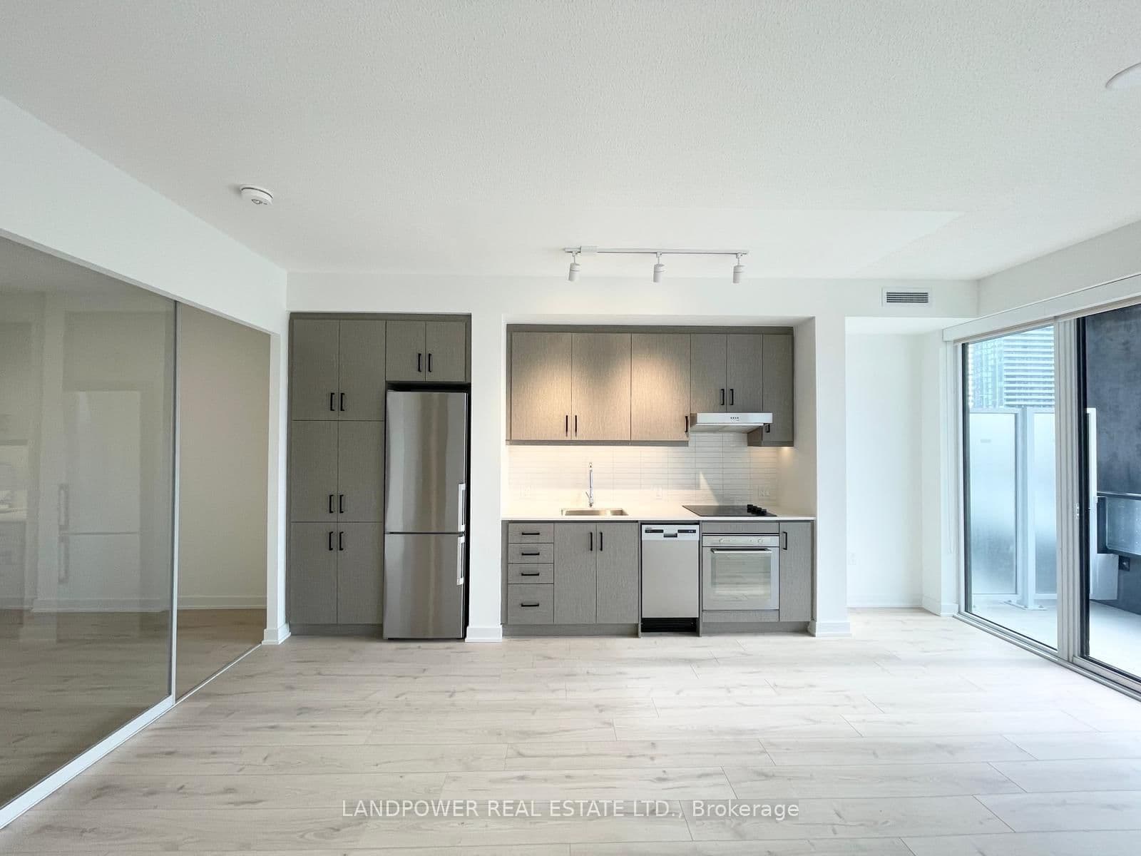 9 Tecumseth Street, Unit 413