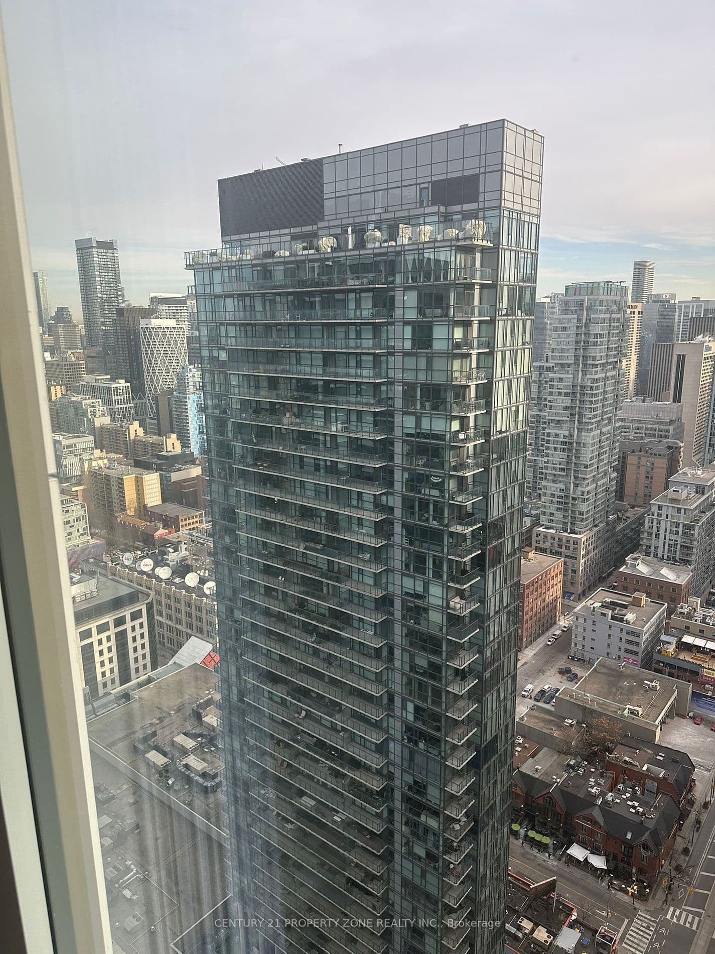 28 Widmer Street, Unit 4228