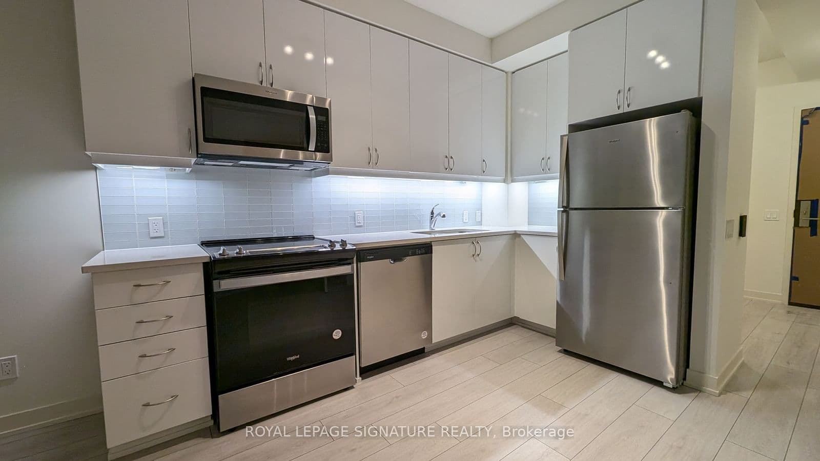 4955 Yonge Street, Unit 1701