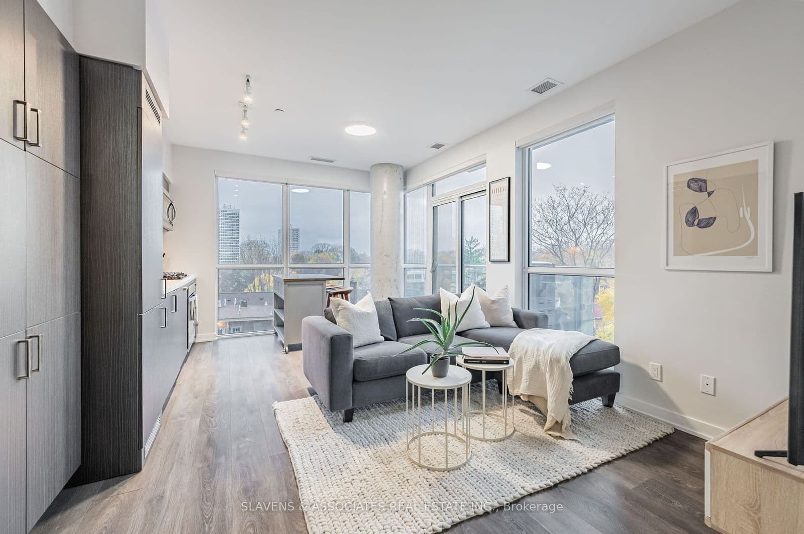 501 St. Clair Avenue W, Unit 407