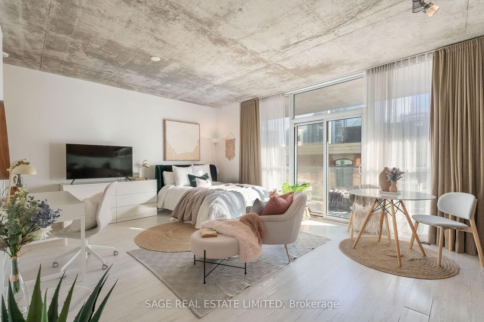 478 King Street W, Unit 415