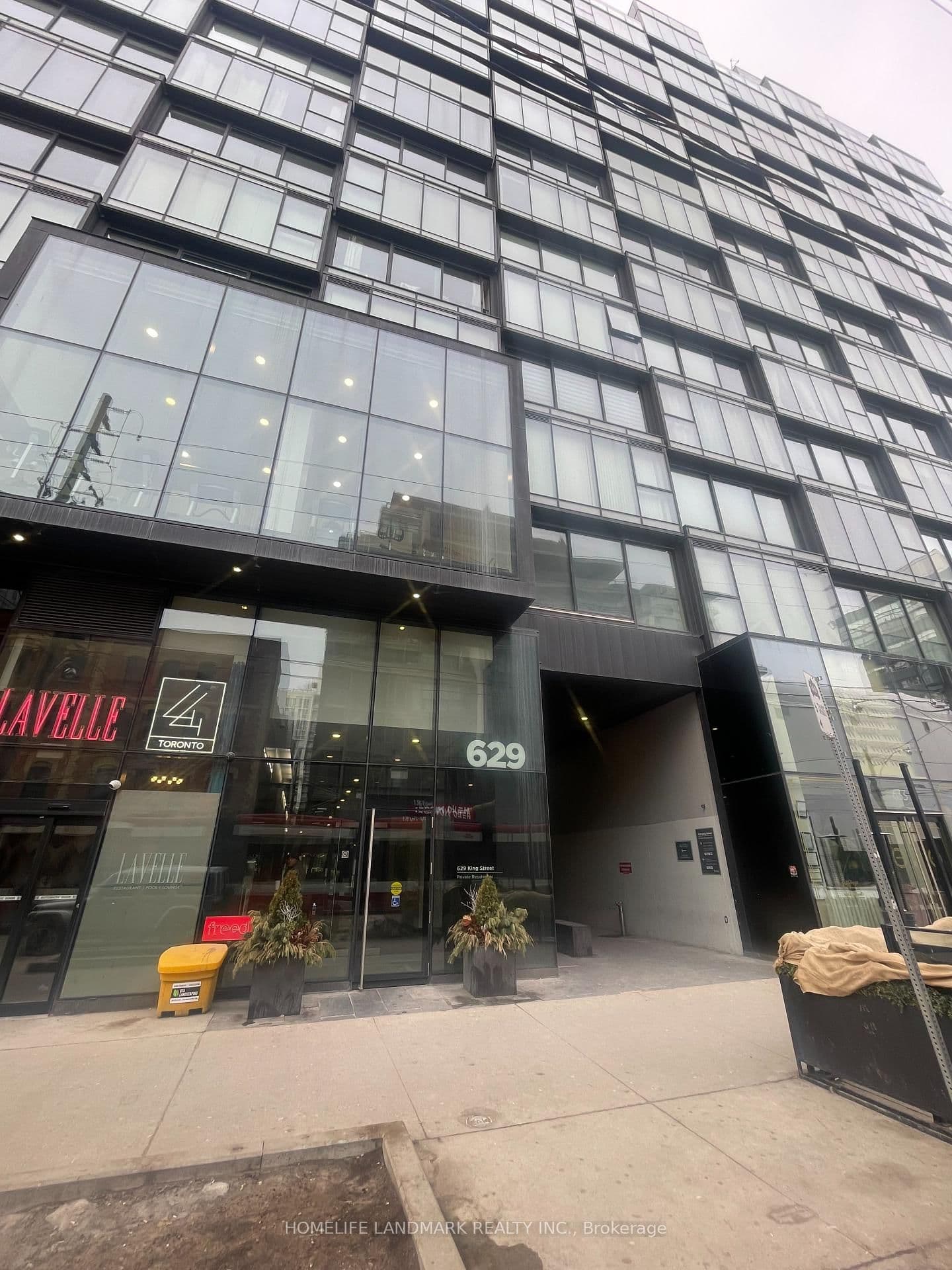 629 King Street W, Unit 911