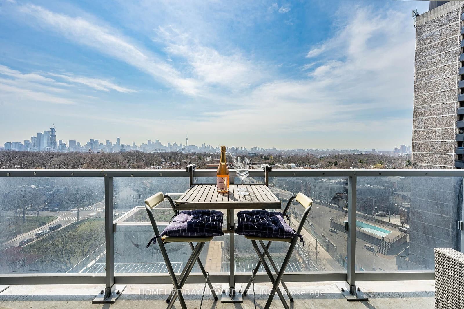 501 St Clair Avenue W, Unit 1007