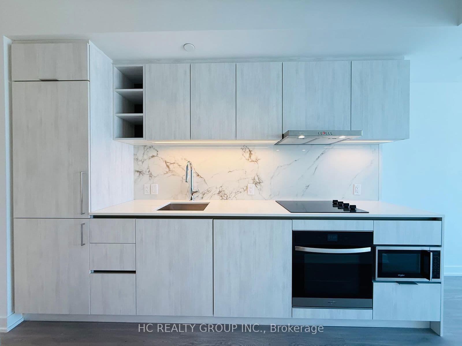 8 Wellesley Street W, Unit 2208