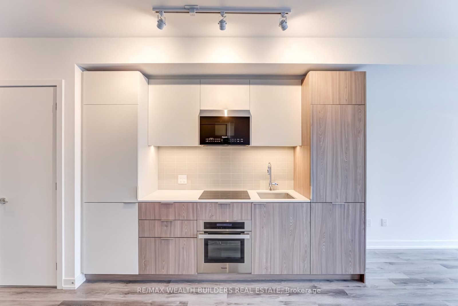 28 Eastern Avenue, Unit 224