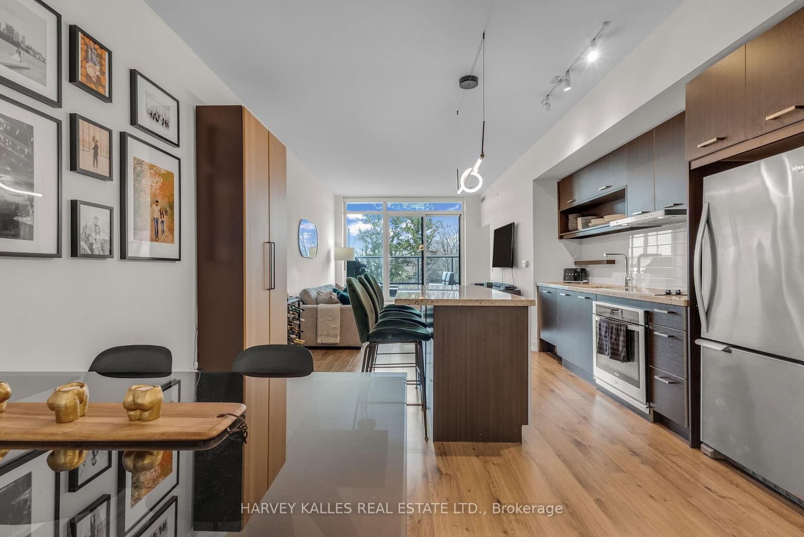 170 Chiltern Hill Road, Unit 402