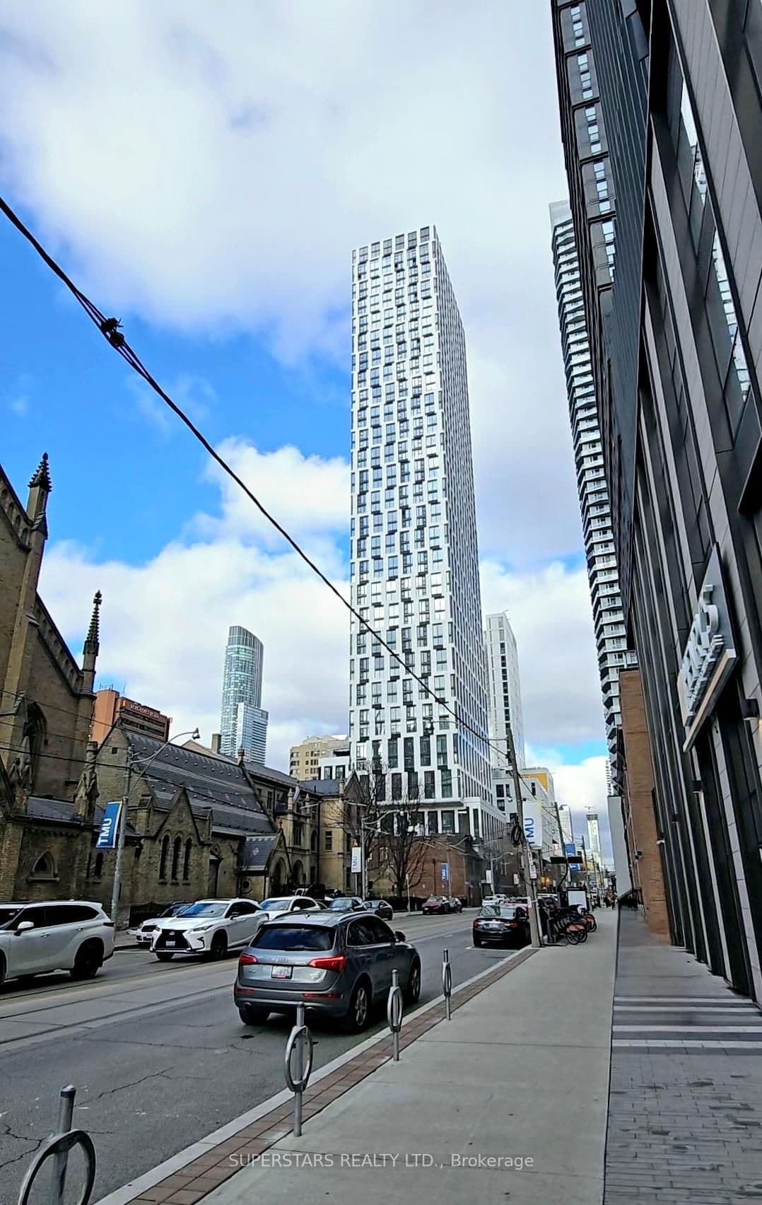 252 Church Street, Unit 2902