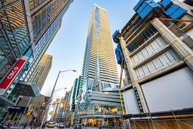 1 Bloor St E, Unit 1905