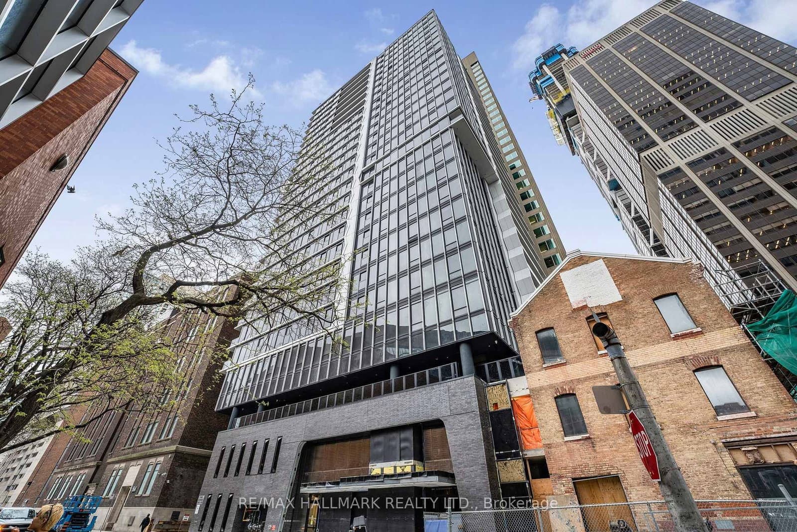 771 Yonge Street, Unit 2103