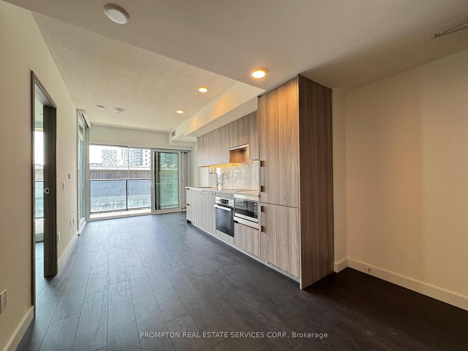 3 Concord Cityplace Way, Unit 2001