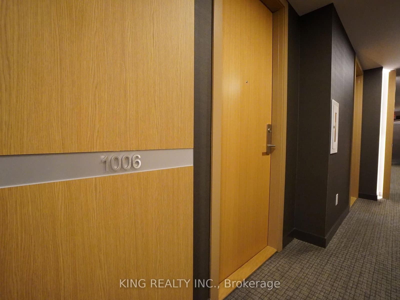 38 Stewart Street, Unit 1006