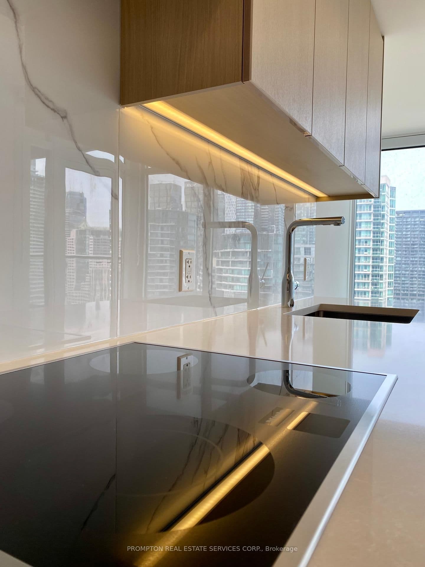 1 CONCORD CITYPLACE Way, Unit 2715