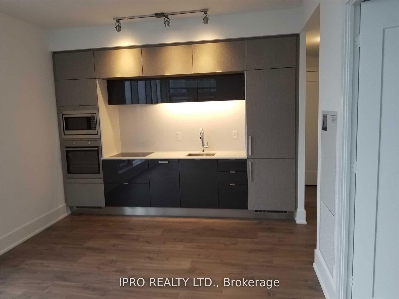 10 York Street, Unit 5303