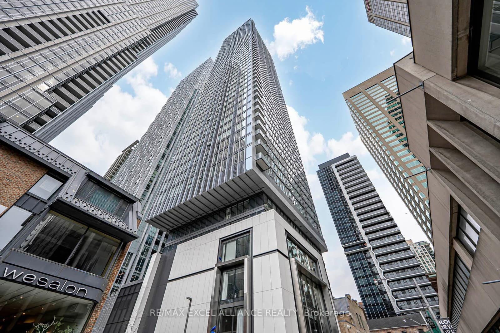 8 Cumberland Street, Unit 4707