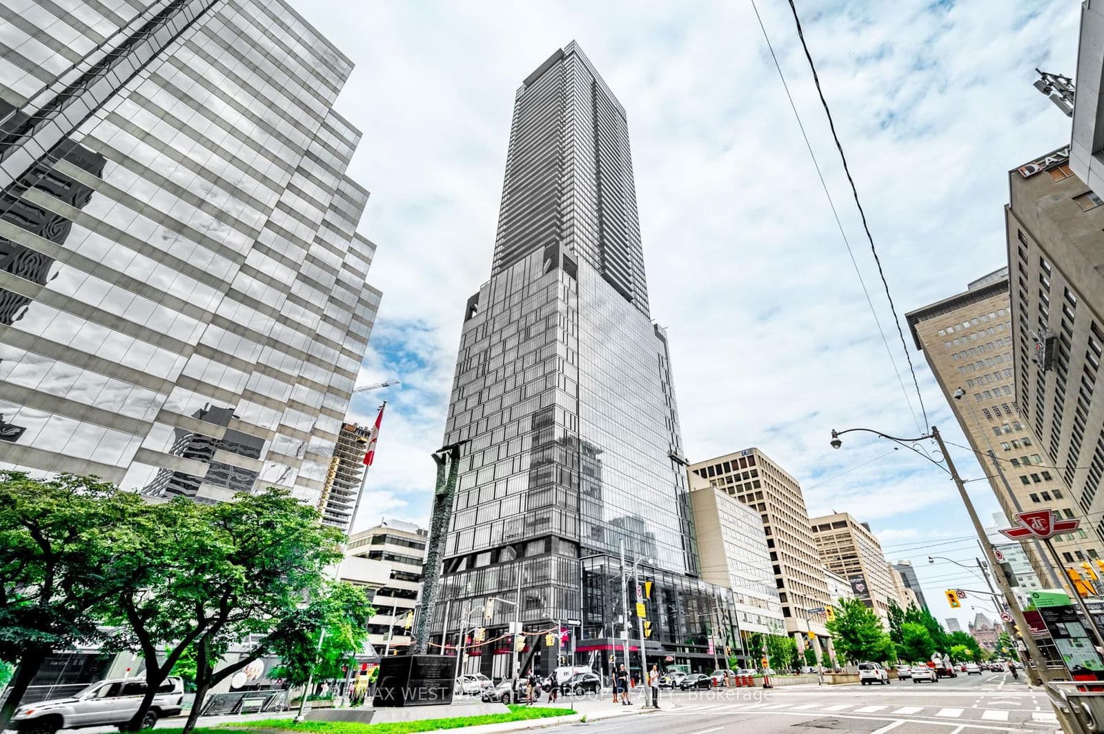 #5302 - 488 University Avenue