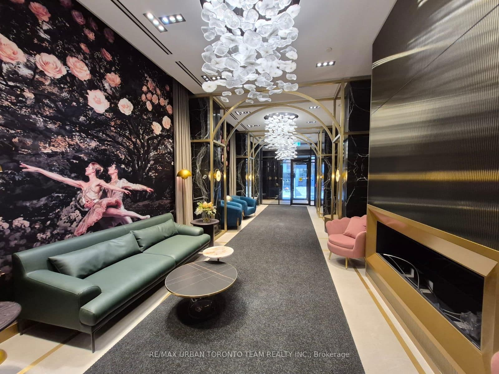 771 Yonge Street, Unit 2806