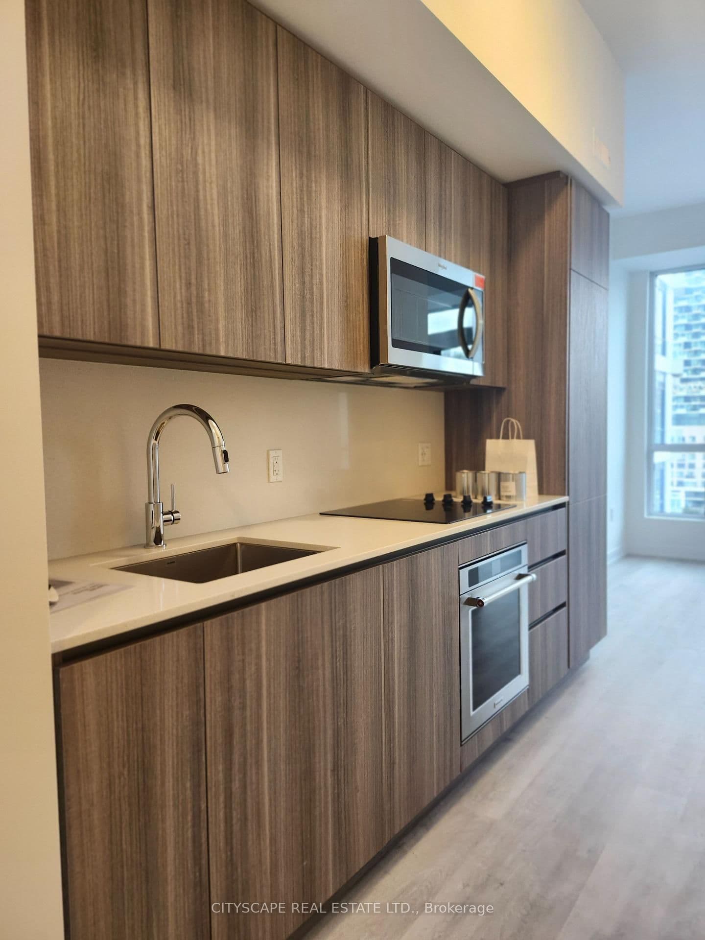 15 Richardson Street, Unit 1111