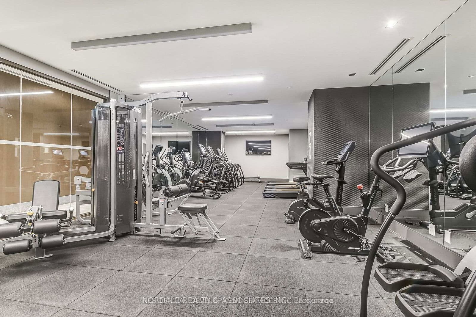 28 Widmer Street, Unit 4528