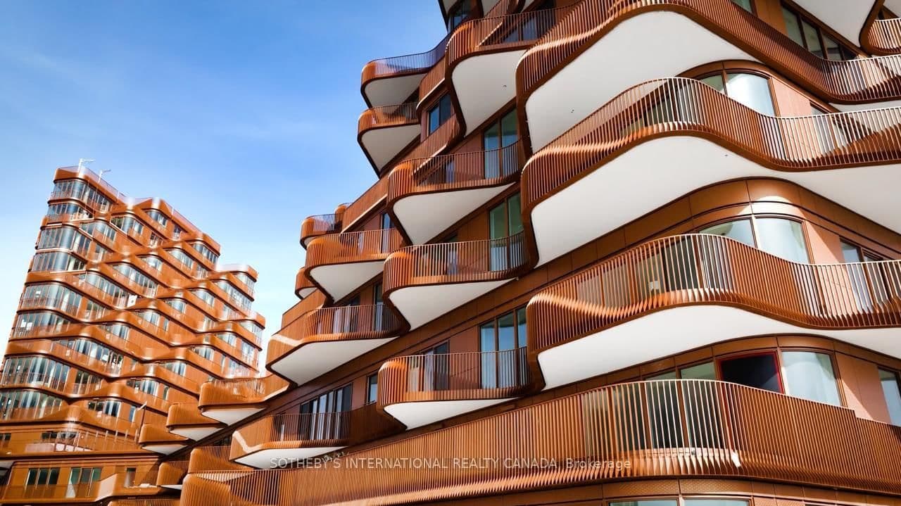 155 Merchants' Wharf, Unit 903