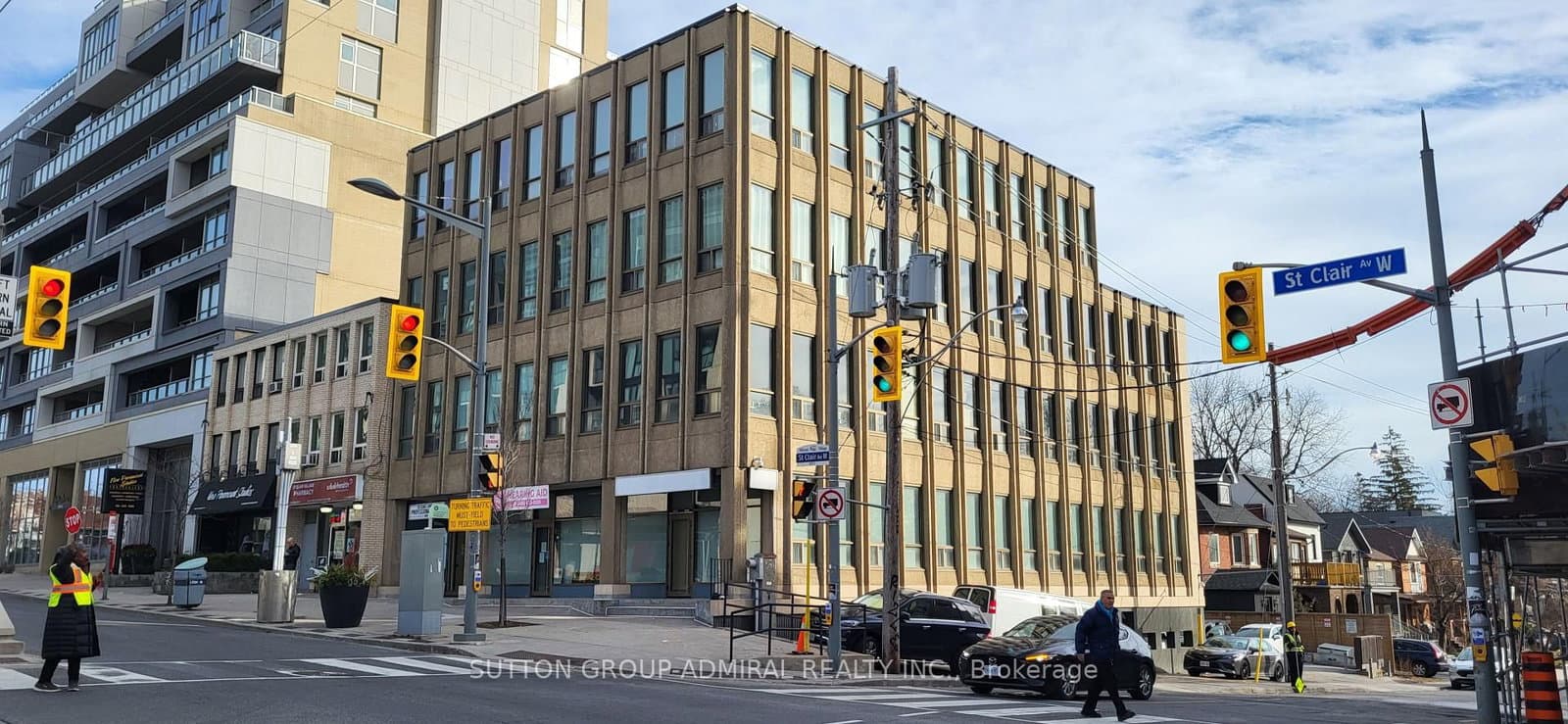 #204 - 845 St Clair Avenue W