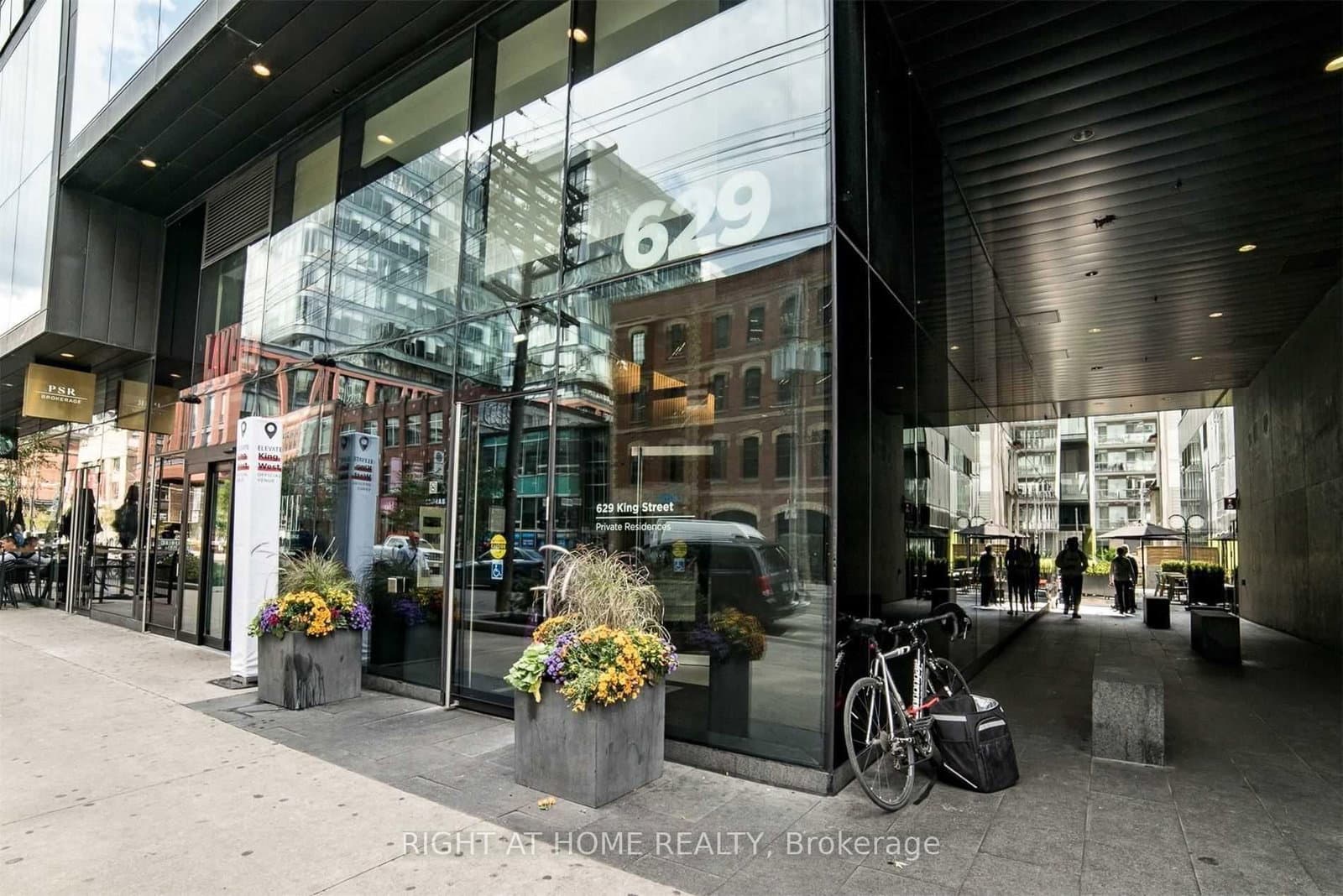 629 King Street W, Unit 729