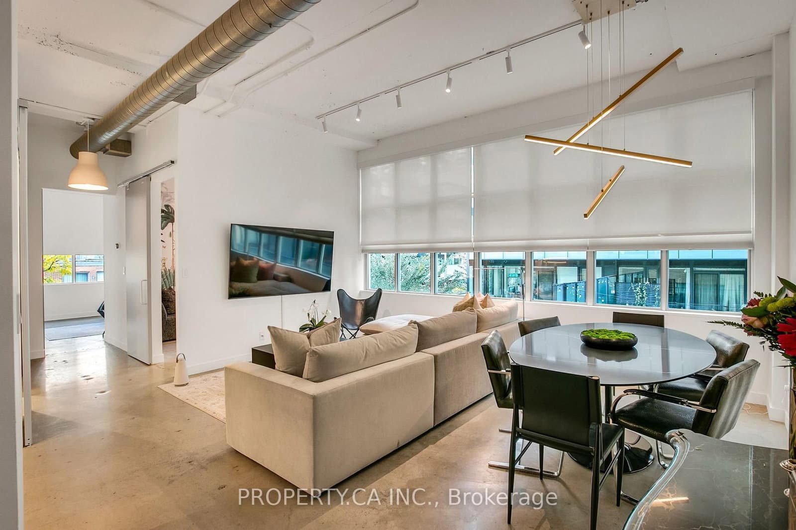 #306 - 188 Eglinton Avenue E