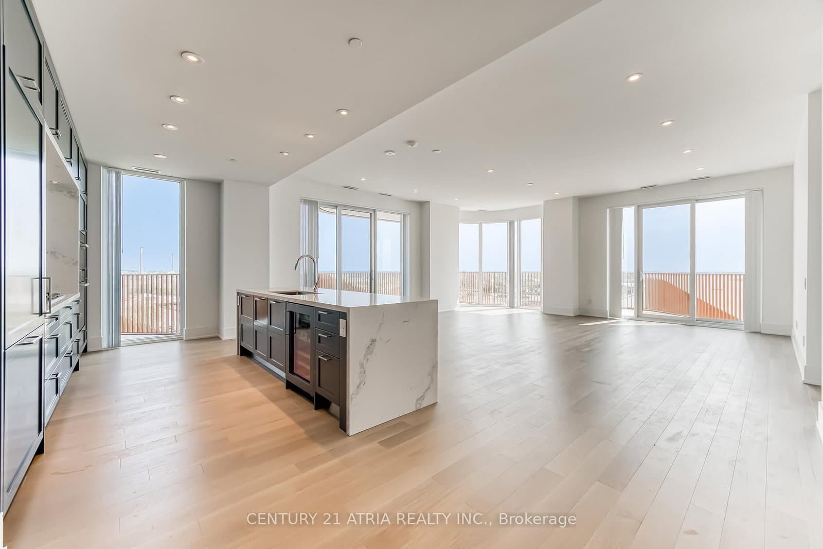 155 Merchants' Wharf, Unit 1211