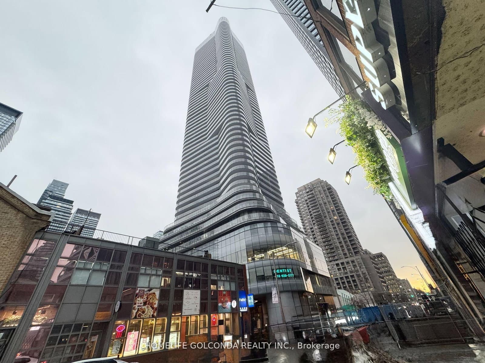 #4006 - 11 Wellesley Street W