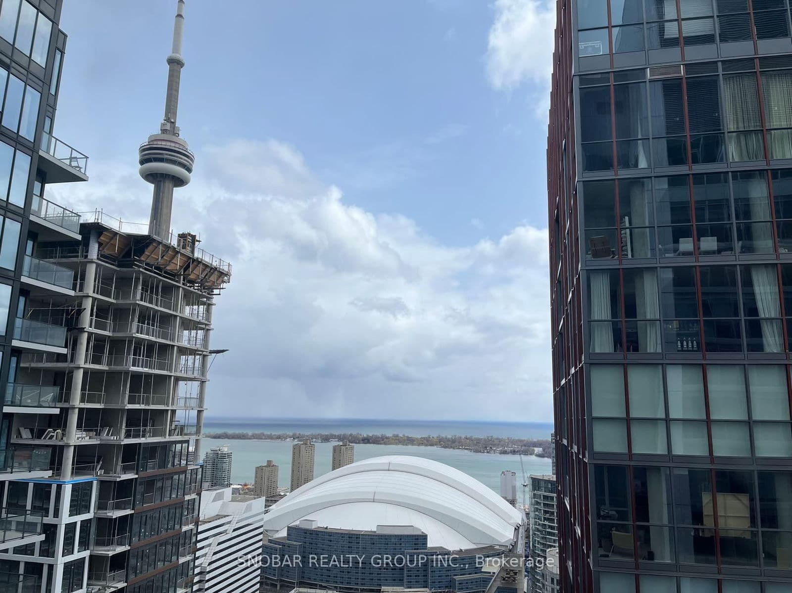 357 King Street W, Unit 3708