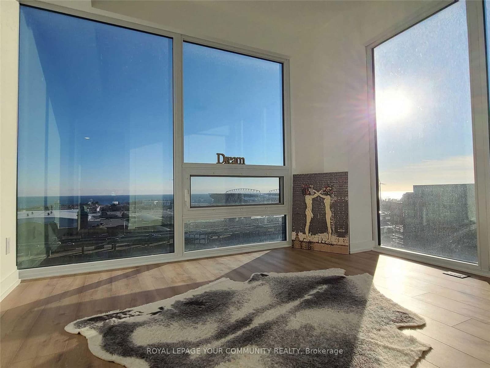 #1503 - 135 East Liberty Street