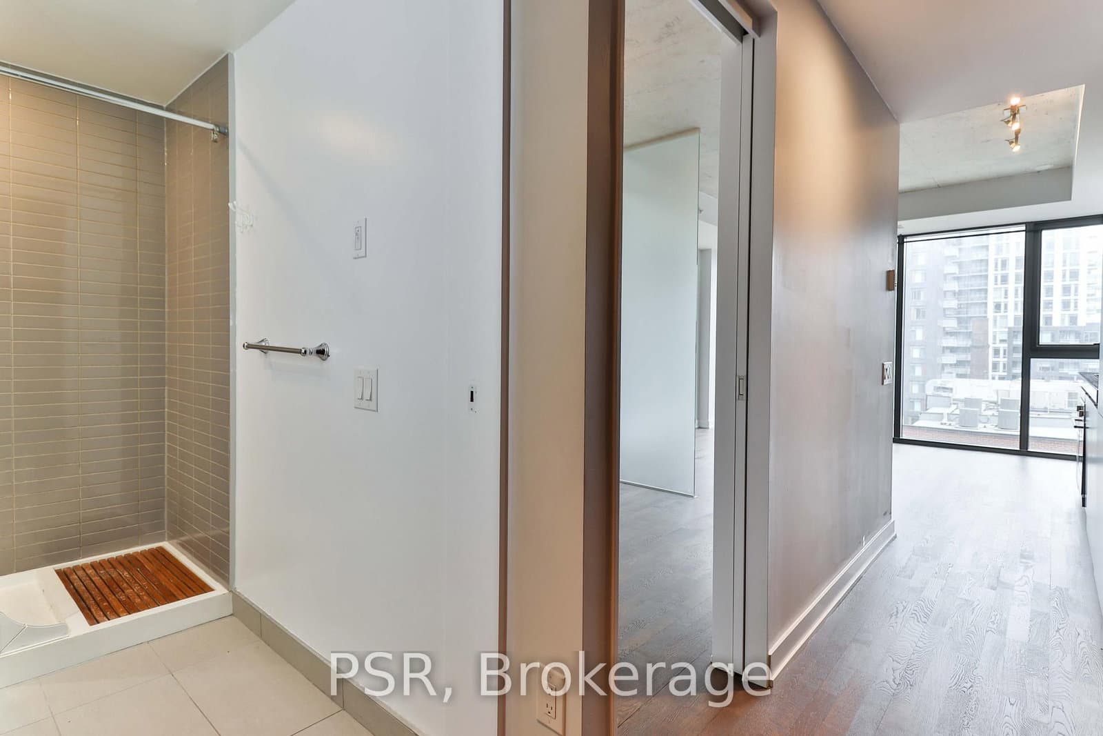 629 King Street W, Unit 627