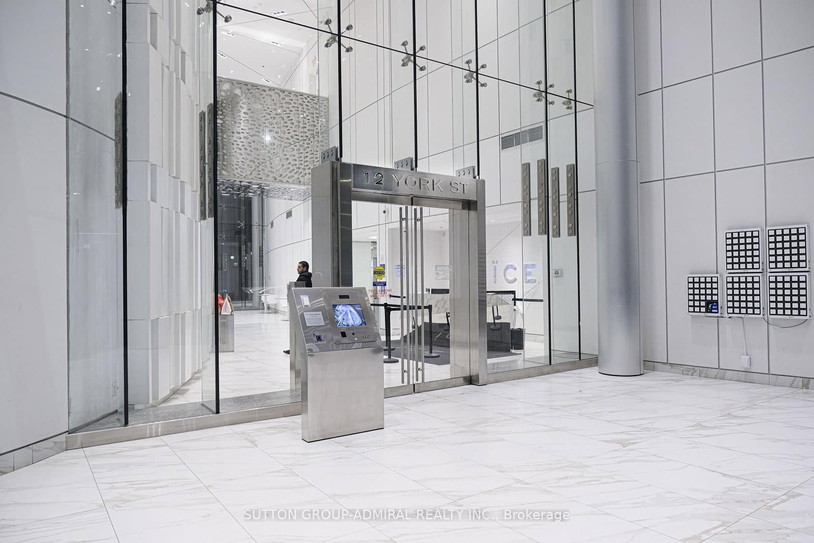 #4908 - 12 York Street