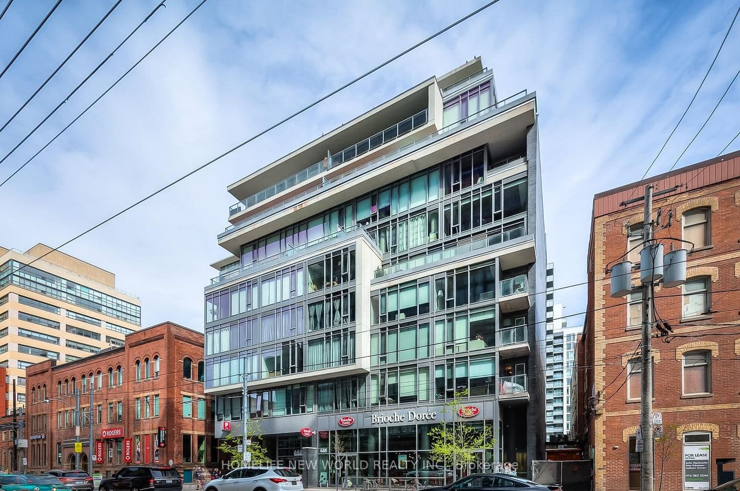 650 King Street, Unit 401