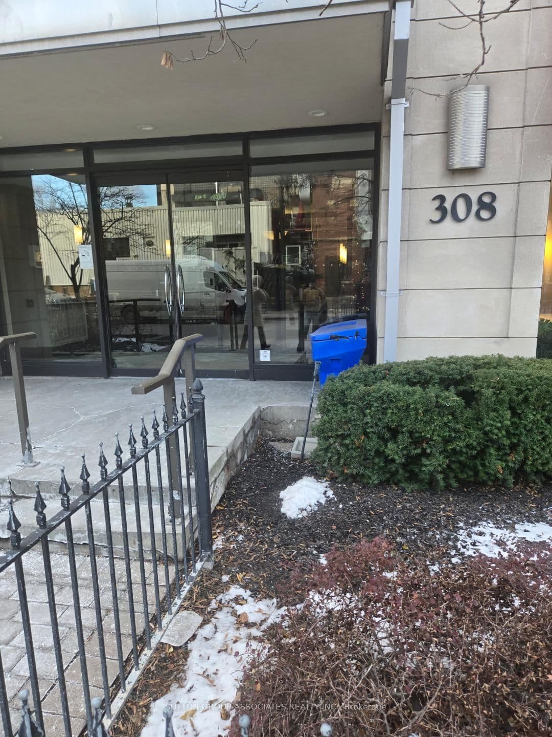 #519 - 308 Palmerston Avenue