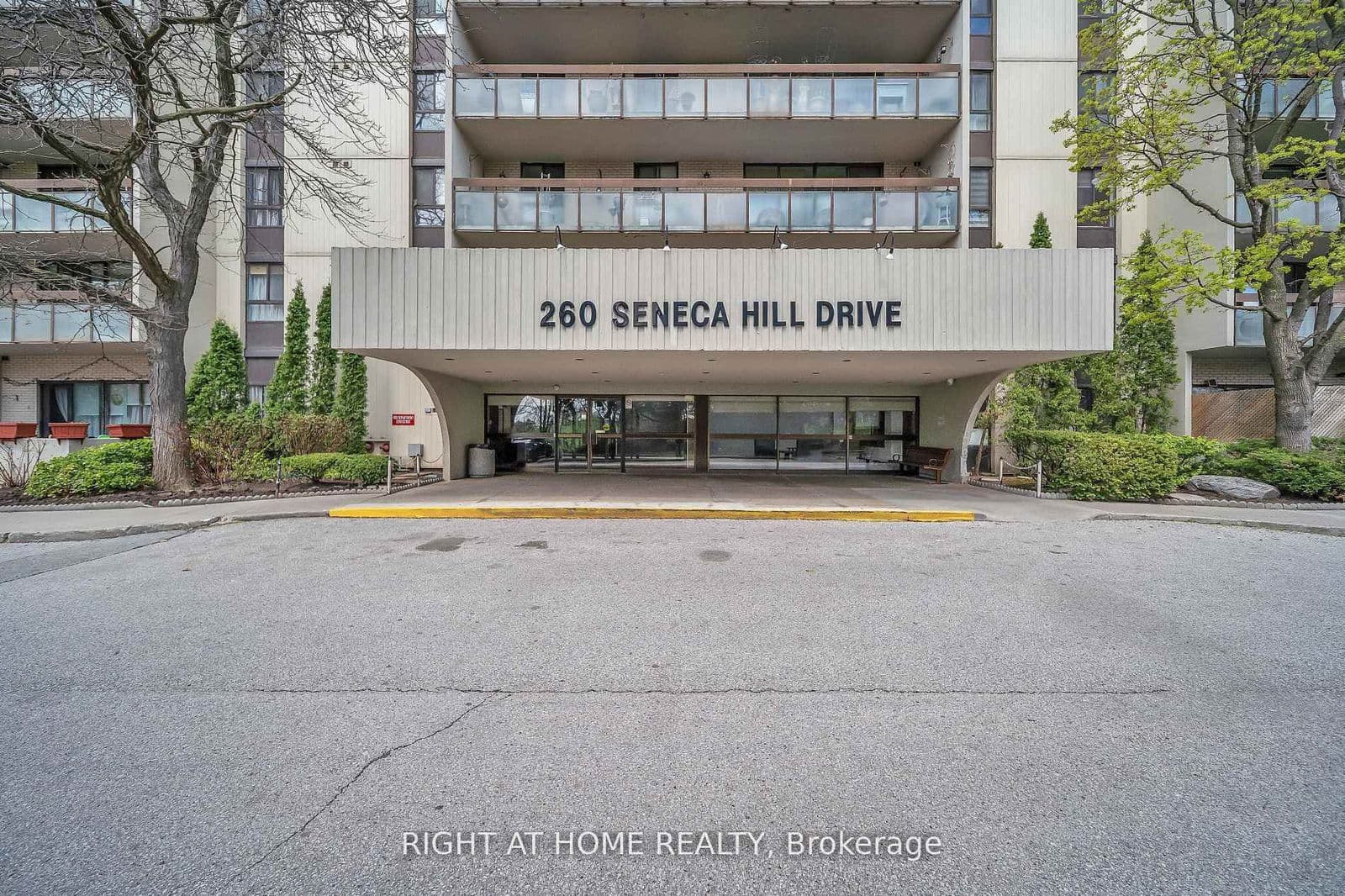 #1415 - 260 Seneca Hill Drive