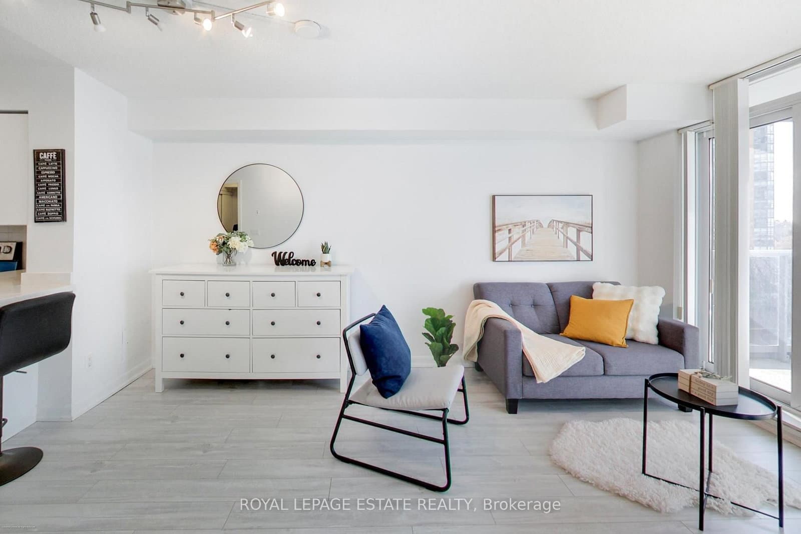 #808 - 4978 Yonge Street