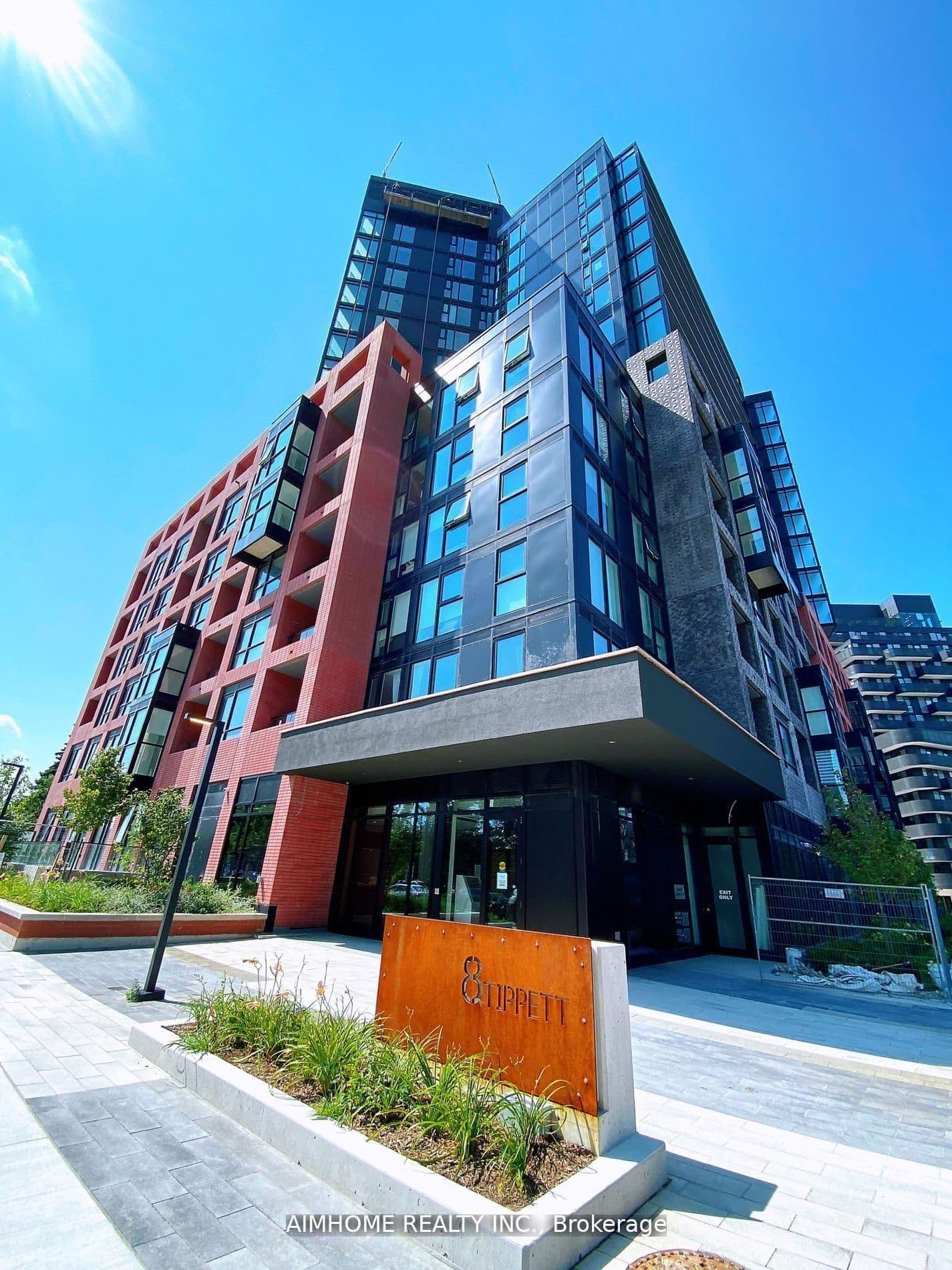 8 TIPPETT Road, Unit 1017