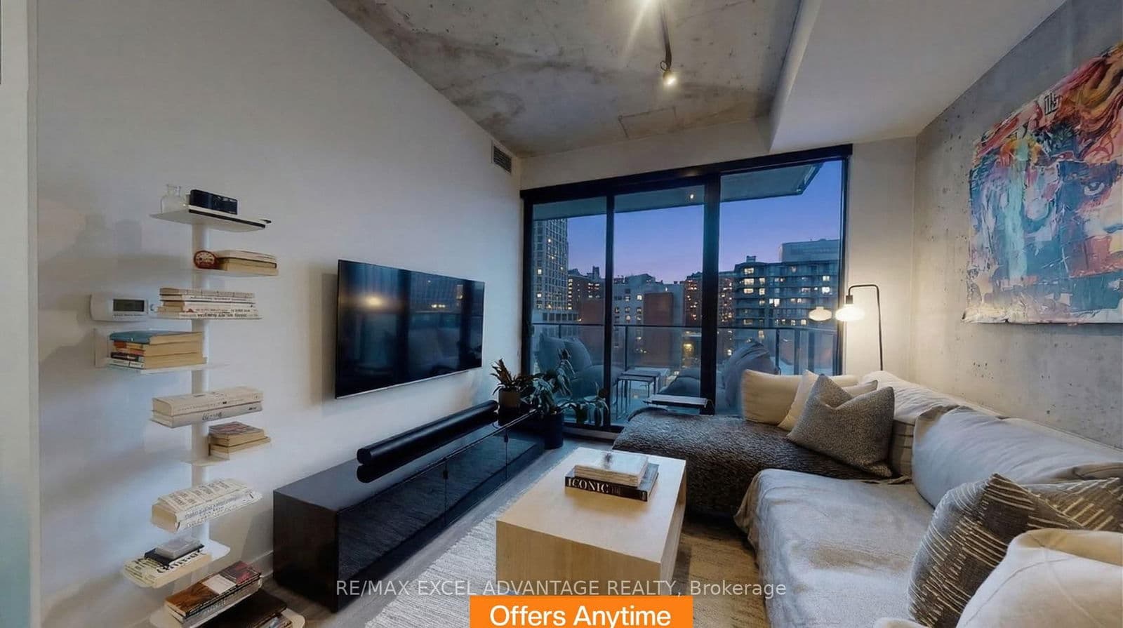 #602 - 55 Ontario Street