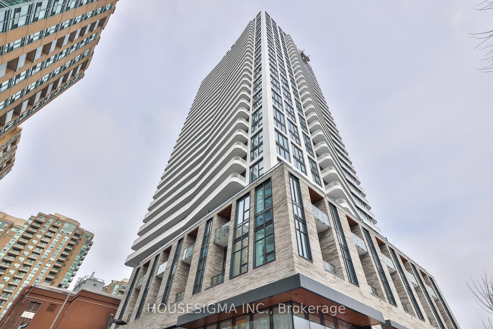 36 Olive Avenue, Unit 1902