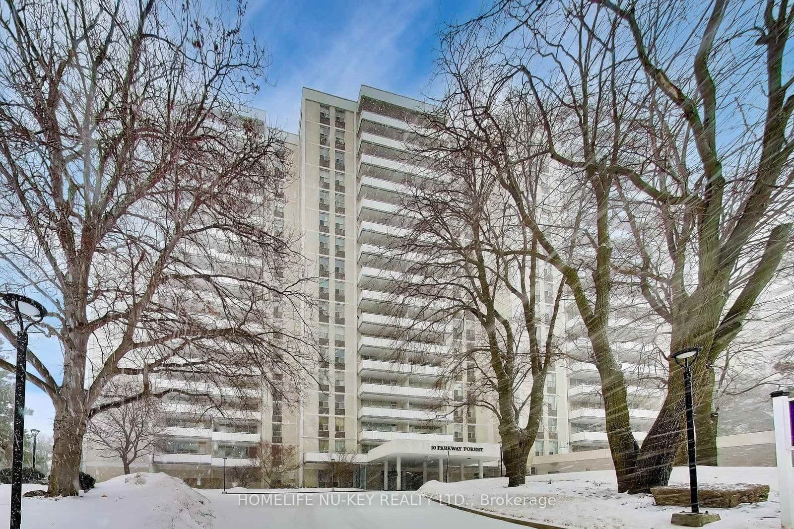 #208 - 10 Parkway Forest Drive