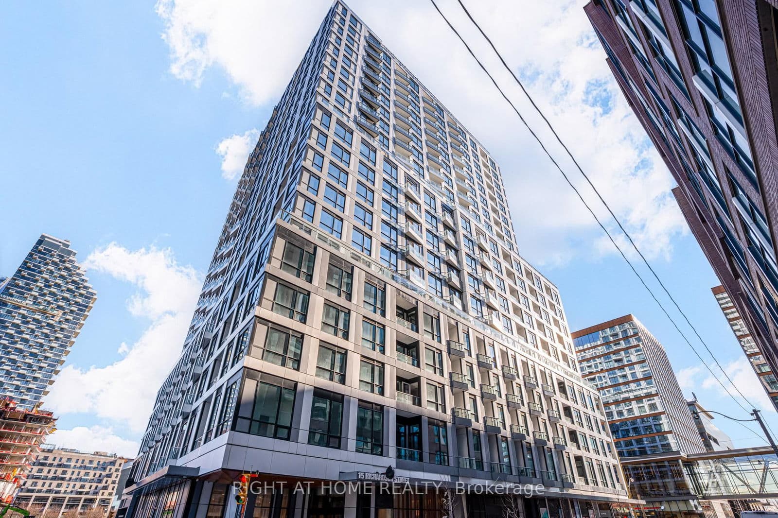 15 Richardson Street, Unit 803