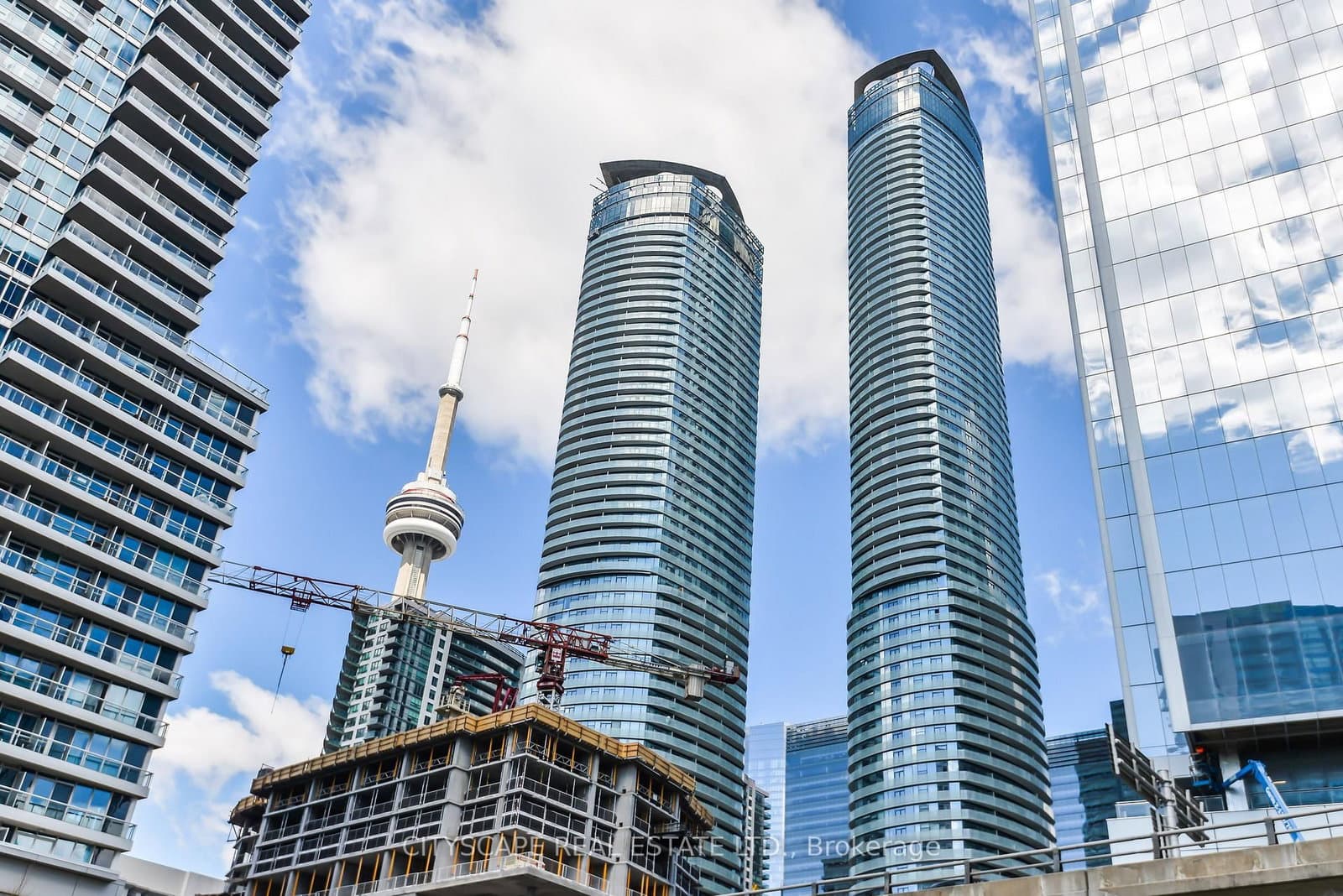 #4209 - 12 York Street