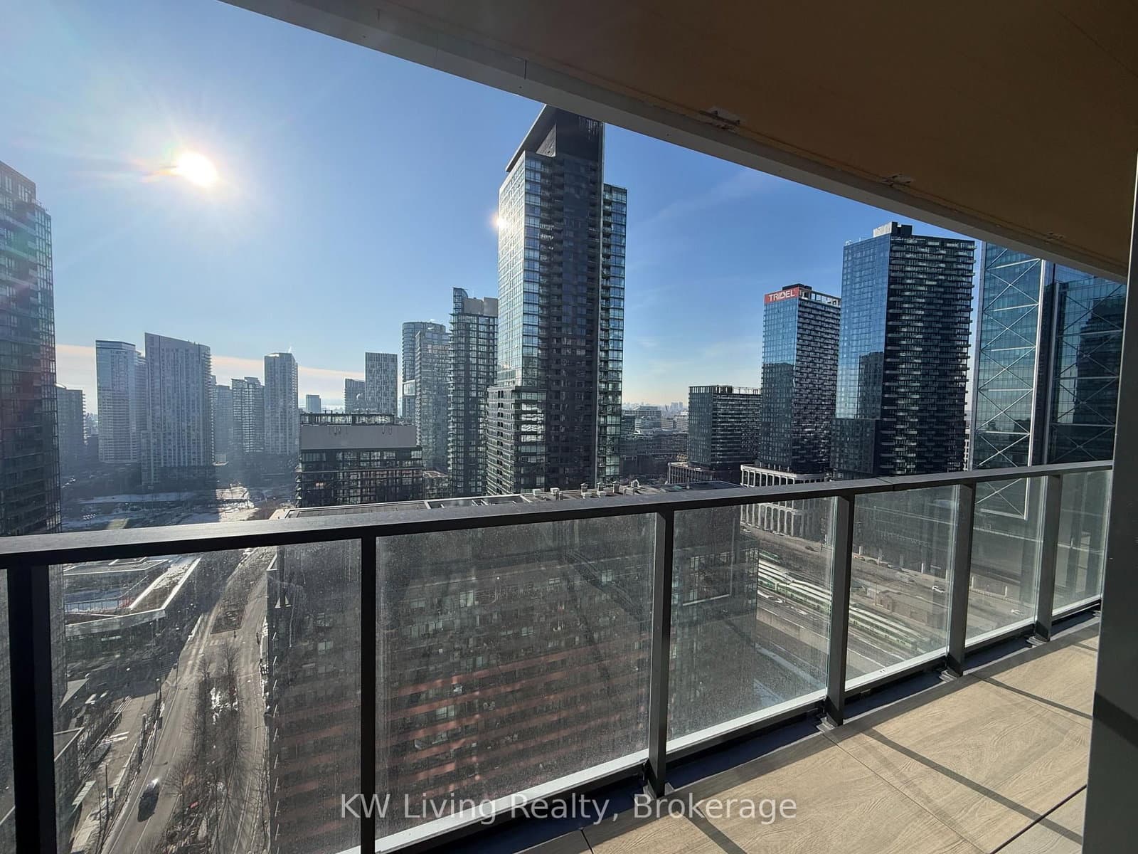 3 Concord Cityplace Way, Unit 2712