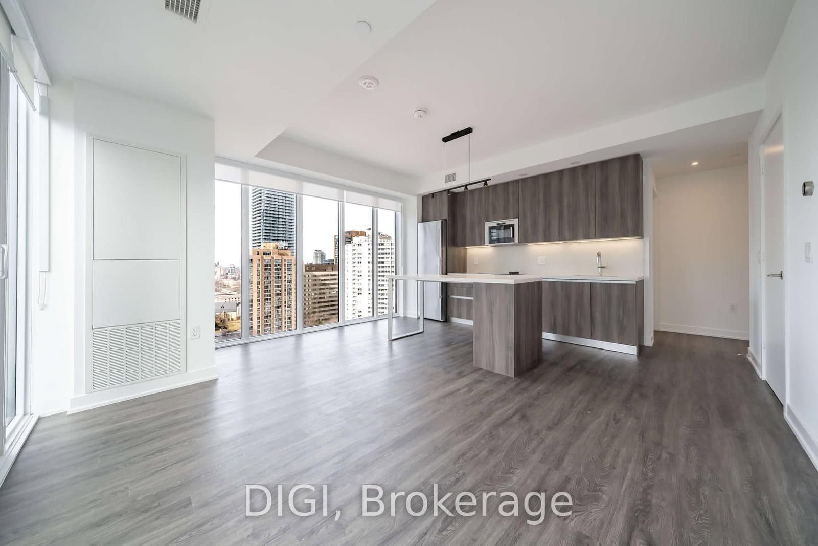 #1802 - 8 Gloucester Street