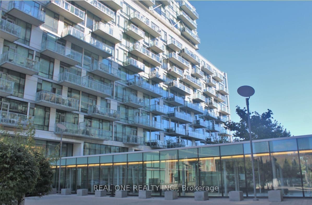 39 Queens Quay E, Unit 325