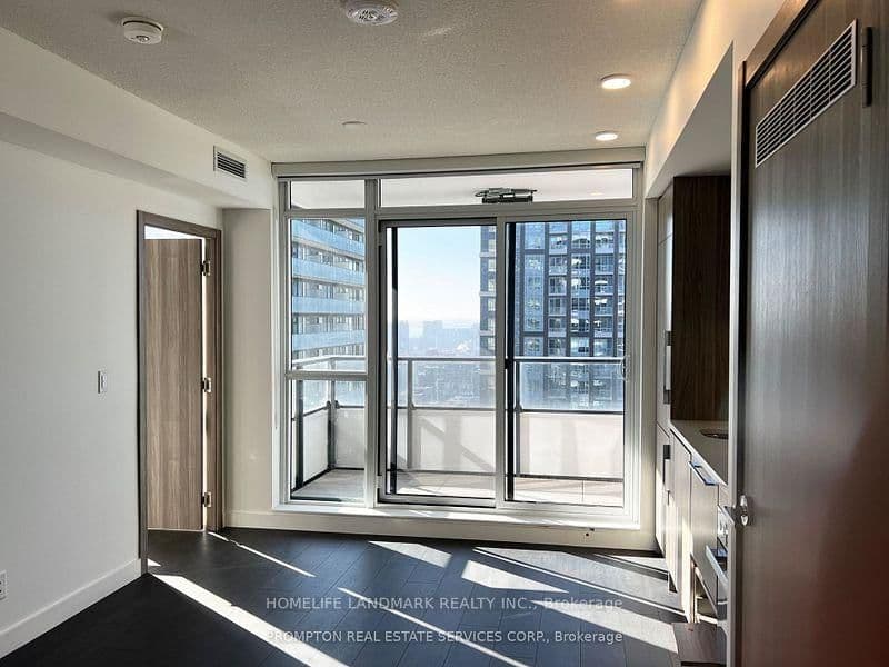 38 Widmer Street, Unit 4307