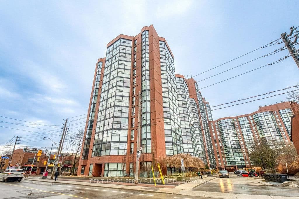 #1201 - 725 King Street W