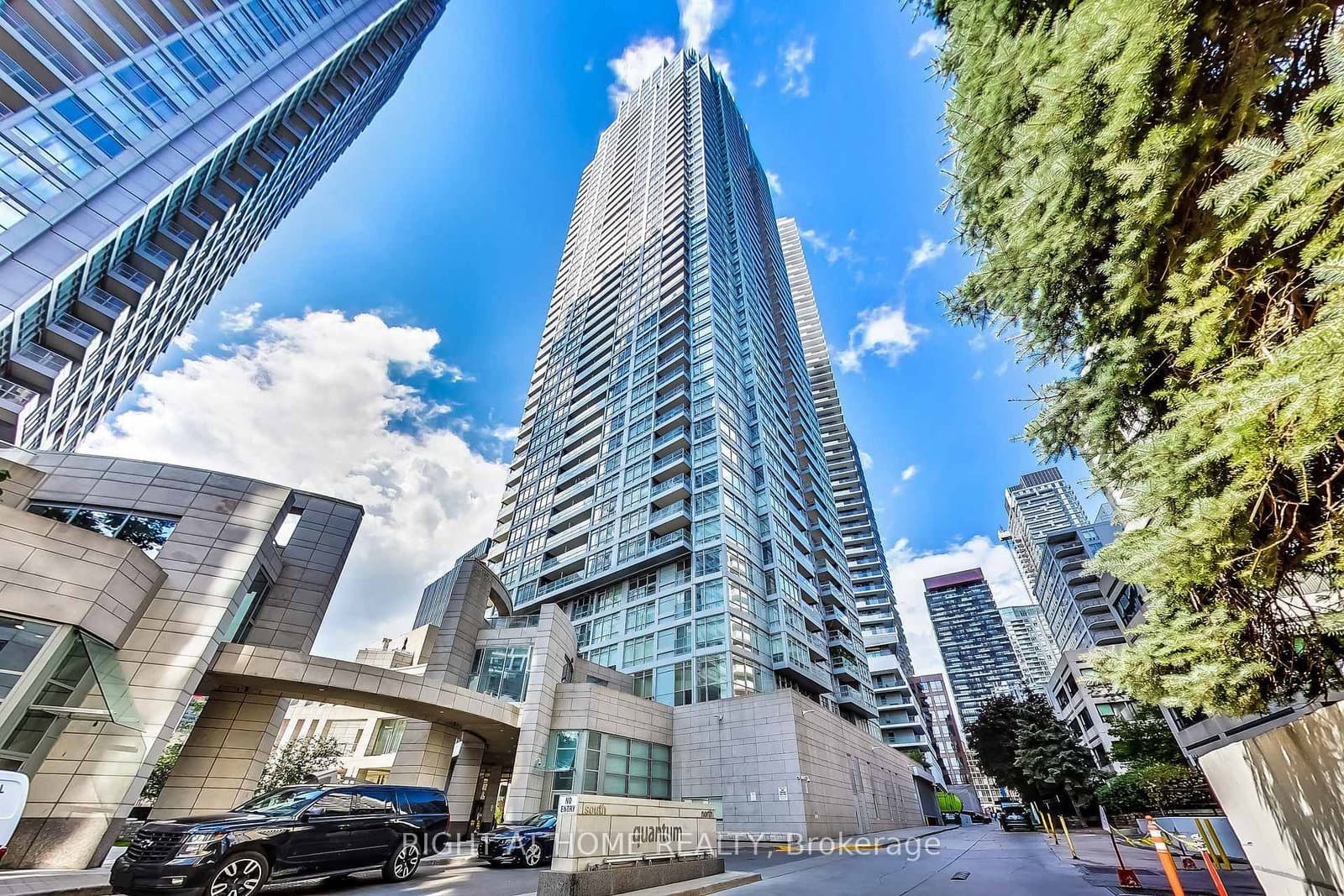 #4409 - 2191 Yonge Street