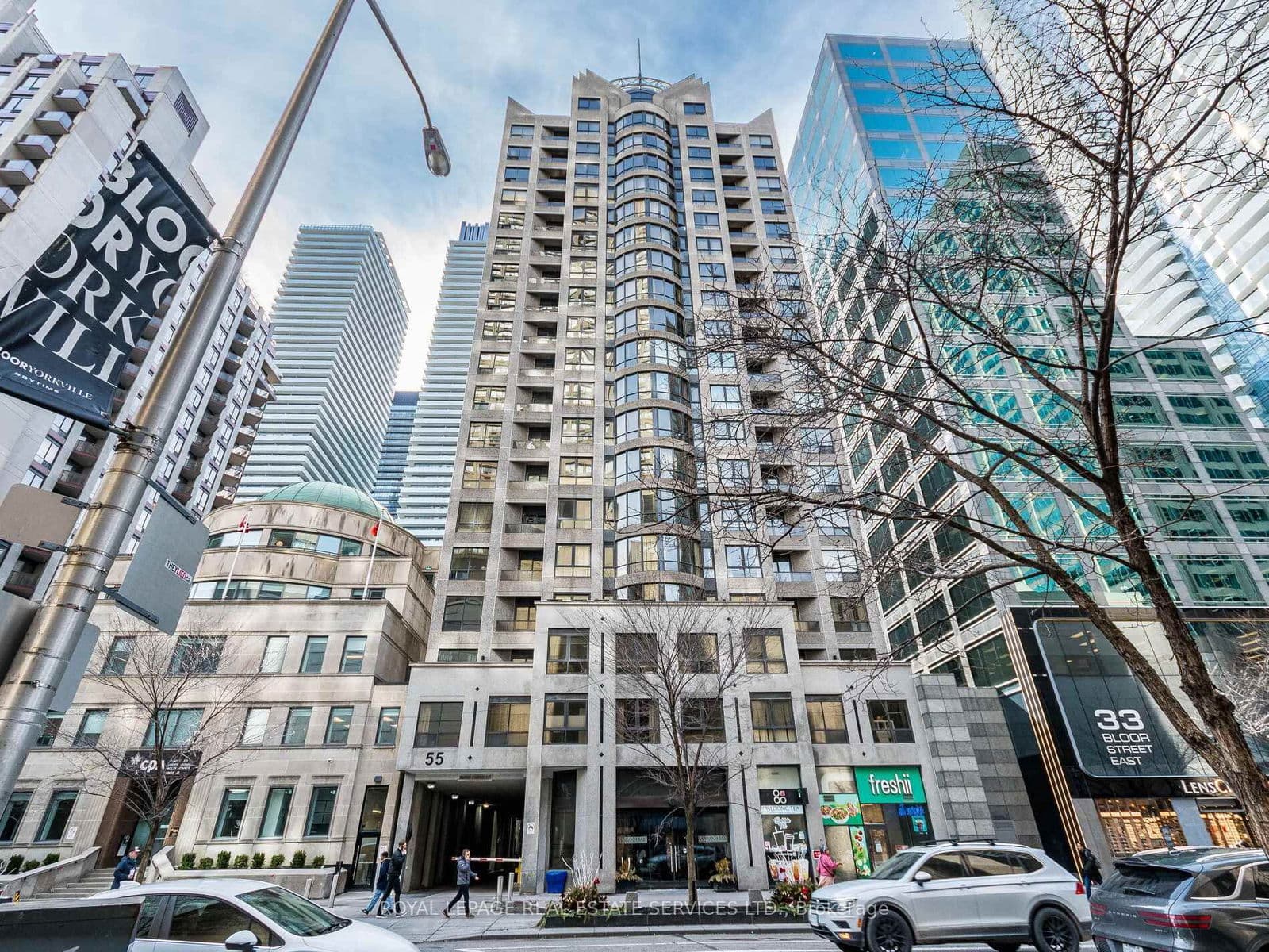 #802 - 55 Bloor Street E