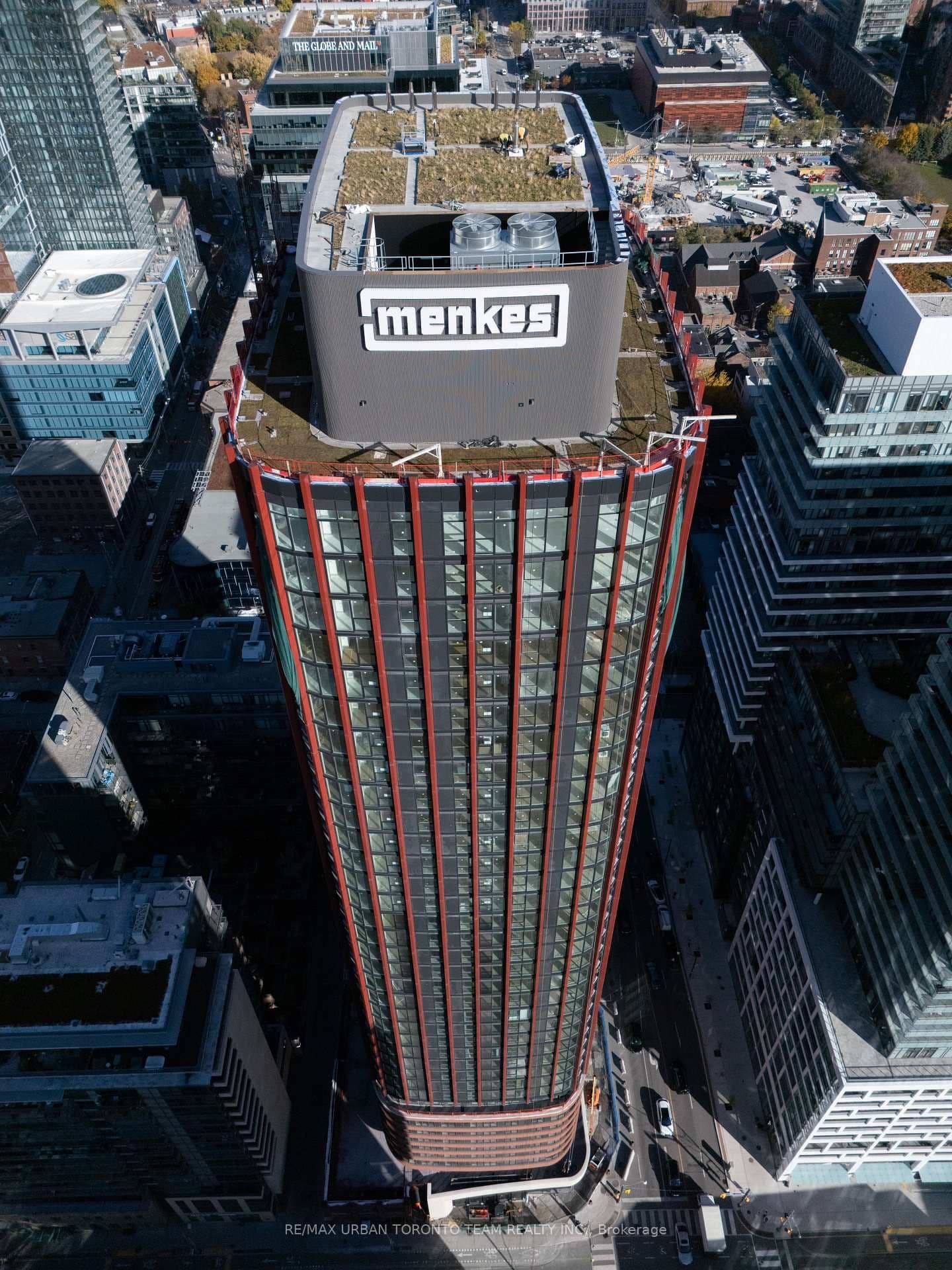 #2507 - 180 Front Street E